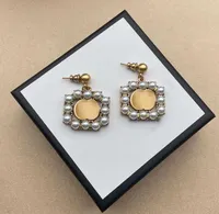 Vintage Zircon Women Earring Designer Stud Luxury Geometric Crystal Heartformed Par Högkvalitativa örhängen för Lady Wedding Hoop Jewerlry