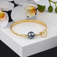 Bangle SophiaXuan Hawaiian Bracelet Woman Designer Grey Pearl Heart Charm Bracelets Summer Beach Jewelry 2021 For Women Gift1890