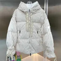 Loire 디자인 여성용 다운 재킷 자수 배지 Doudoune Femme Maya 두꺼운 줄무늬 코듀로이 따뜻한 겨울 여자 코트