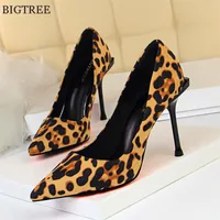 Dress Shoes Sexy High Heels Leopard 2022 Women Pumps Office Lady Pointed Toe Flock 10cm Wedding Sapato Feminino Fashion Singles