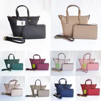 Women Luxurys Designers Handbags wallets Crossbody card holder Purses Shoulder Bags Totes Purses wristlets Clutch 2 Pcs set287d