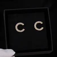 2022 Top Qualit Charm Stud arring مع كل الماس في 18K GLD مطلي للنساء هدية مجوهرات الزفاف لها ختم صندوق PS7708209Q
