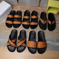 Zapatillas etiquetadas para hombres Top Men con s￡ndalo de goma casual Sandalia de verano Vestido de verano con caja