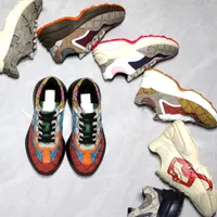 المصمم أحذية رياضية Rhyton أحذية غير رسمية للرجال نساء عتيقة Daddy Sneaker Brand Lady Luxury Runner Trainers Chaussures Multicolor Platform