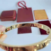 Kobiety projektantki Banles Men Titanium Bracelets Uwielbiają złotą srebrną biżuterię bransoletki paznokci z pudełkiem i opakowanie H1027282y