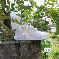 2021 lush boots NMD R1 red light onix Europe Exclusive running shoes Tactile Green triple black white men women outdoor trainers s215O