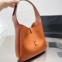 Hobo Armpit Bucket Bag Contte Counter Passhing Pashing Whostion Cowhide Golution Gold Gold Lettering Hardware Adlemable Strap Lady Lady Placs