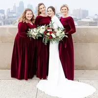 2023 Burgundy Plus Size Bridesmaid Dresses Velvet Long Sleeves Floor Length Scoop Neck Beach Wedding Guest Gowns Custom Made