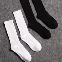 Erkek Çorap Moda Erkekler Beyaz Siyah Pamuk Uzun Kadın Sokak Giyim Mürettebat Hip Hop Mektubu Calabasas Kaykay Yenilik