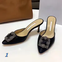 2020 Fashionable and high quality new style Designer women high heels party fashion girls sexy pointed shoes wedding shoes274I