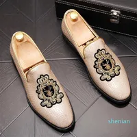 Fashion-2019 Men's loafers Embroidery Men dress shoes Men's Oxfords flat Men Party Wedding shoes men Driving shoes3142