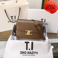 Designer Bag High Sense Triumphal Arch Box Tofu 2022 New Chaoana Light Luxury One Shoulder Msenger Women Factory Direct Sale