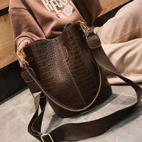 Evening Bags Crocodile Crossbody Bag For Women Bucket Shoulder Large Capacity Brand Designer Handbag PU Leather Female Bolsos Mujer