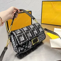 High Quality Baguette Bag Women Shoulder Bags Designer Fashion Handbags Letter Handbag Totes Wallets Purse Crossbody Tote Flap Pack 2 Colors 25x15cm Cross Body