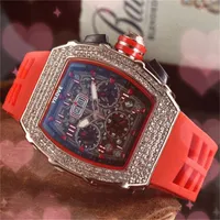 Mensil de movimiento de cuarzo Misión Misión Diseñador de 43 mm Clásico Reloj Estilo deportivo Case de acero inoxidable Diamantes de lujo de lujo Luminoso Muñeca de pulsera