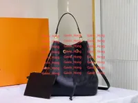 Cowhide Lady Drawstring Bag Leather Emboss Fashion Toes Schoudertassen met serienummer mini -portemonnee handtassen