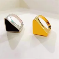 Luxusgold Ring Mode -Persönlichkeit Eheringe für Männer und Frauen öffnen Pearl Diamond Jewelry Geschenk