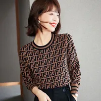 Дизайнерский свитер женский осенний круглый круглый шейный полосатый