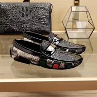 Size 38 44 Fashion Real Leather Mens Dress Shoes Pointed Toe Bullock Oxfords Shoes For Men Lace Up Designer Shoe Men Shoes235t