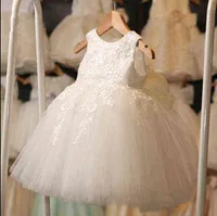 女の子のための白い最初の聖体拝領ドレス
