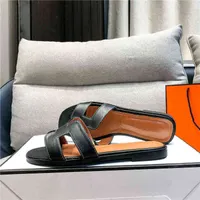 Designer Herme Oran Sandals Oram Sandal Women Summer Students Flat Bottomed Beach Shoes Fashion