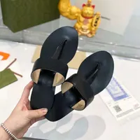 En Kalite 2022 Sandal Saklama Slaytları İlkbahar ve Yaz Deri Sıradan Moda Flip-Twe Flip-Toe Sandalet Kadın Ayakkabı Trendi 01