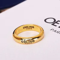 Diseñador de moda Gold Letter Band Rings Bague para mujeres Lady Party Wedding Lovers Joya de compromiso de regalos Colorfast