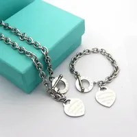 Lyxdesigner Sterling Silver Heart Bangle Armband Halsband Set Shape Original Fashion Classic Armband Women Jewelry Gift Wi266D