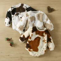 ベビーロンパー2022冬の幼児を着る新生児服の毛皮のぬいぐるみ長い袖の牛の印刷濃い暖かいスウェットシャツ
