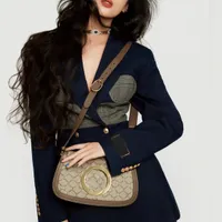 2022 Ny axelv￤ska Luxury Designer Brand Bags Fashionable v￤skor Shopping Handv￤skor H￶gkvalitativa kvinnor Purse Phone Metallic