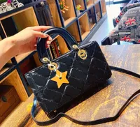 Handv￤ska Smooth Materials Luxury Designer Bags Classic Women's Hardware Chain Leather Axel Strap Messenger Bag Match Pentagram Flap Bag Wallet With Box