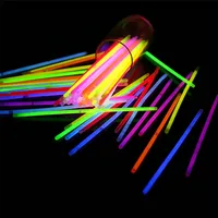 LED Light Sticks Party Fluoreszenz Buntes Glow Armb￤nder Halsketten Neon f￼r Hochzeitsfestgesetzter Vokalkonzert Heimat 220827