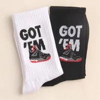 Calcetines masculinos tripulaci￳n de la marca de arte de moda obtiene em coleccionables navidad lindas zapatillas de baloncesto de baloncesto cumplea￱os regalos de Navidad304c