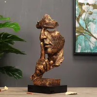 Kunsthandwerk retro europäische Stille ist Gold Figur Skulptur kreatives Büro Wohnzimmer Kunstdekoration Harz Orament283s