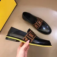 Loafers erkek ayakkabı pu deri ayak bileği katı kayma gelinlik klasik parti rahat moda chaussure homme