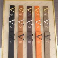 أحزمة مصممة من الجلد الأصلي حزام الحزام العلامة التجارية الكلاسيكية الفضية السوداء الذهب حزام فاخر للنساء Cowskin Ceinture 5 ألوان