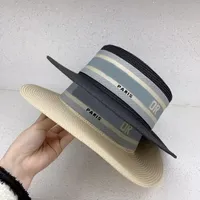 Designer Cappello di paglia per uomini uomini di alta qualità Cappelli di lusso a maglia di alta qualità larghi brodere per berretto estivo Cappello per la spiaggia per esterni Casquette