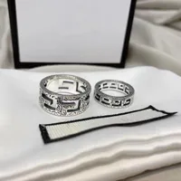 2022 Anéis de moda Vintage Grande designer de padrões de parede Trendy 925 Silver Ring for Women Wedding Rings Men Jóias sem caixa