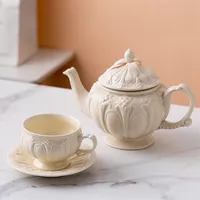 Tazza di caff￨ in ceramica in carenza in rilievo Milky Creative Creative European Afternoon Tea Tea TeaCup Simple White Porcelain322J
