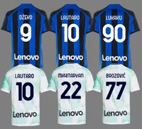 2022 2023 Lukaku Inter Milans Futbol Formaları Correa Dzeko Barella Lautaro Skriniar de Vrij 23 Futbol Gömlek Üniformaları Erkek Çocuk Kiti