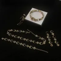 2022 Fashion Set Stud Necklace Bracelet Double G Letter Personality Earrings Women Wedding Party Designer Jewelry