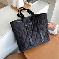 Luxury Winter Large Shoulder Bags for Women 2020 Trend Hand Bag Women Branded Trending Black Handbags and Purses Sac a Main238T