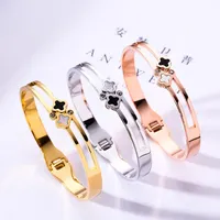 Classic Fashion stainless steel Design Fourleaf Clover Bangle Bracelet Inlaid Authentic Shell fashion bijoux women Jewelry2558899