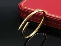 European Classic Nail Bracelet Fashion Unisex Couple Cuff Love Bracelet 3 Color Titanium Steel Jewelry1727759