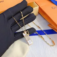 Collares de marca de lujo seleccionados collares de estilo unisex diseñados para hombres y mujeres cadenas largas joyas de calidad clásica amantes de la moda amigos regalo x362