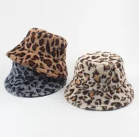 Bordeos anchos Sombreros Versear Mujeres al aire libre Faux Fur Bucket Leopardo impresa Sombrero de pescador esponjoso Girlas Femeninas Folly Fashion Cas8381070