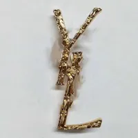 Luxury Designer Women Yyl 18K Gold Plated Brooches for Mens Womens Fashion Brand Double Letter Sweater Suit Collar Pin Brooche Clothing Jewelry Accessories