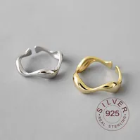 Pierścienie klastra 925 Pierścień srebra srebrnego INS minimalistyczna nieregularna fala dla kobiet rozremiotowalnych ręcznie robionych Zilveren Ringen Bijoux femme4873448