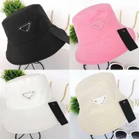 Ball Caps 2022 New Men's and Women's Designer Hat p Family Inverted Triangular Label Fisherman Sunscreen Sunshade Fashion Versatile262h