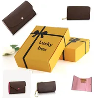 Billeteras de diseñador para hombres para mujeres soporte de billetera de cuero cajas de suerte una cajas aleatorias de cajas misteriosas regalos para vacaciones birthd263t